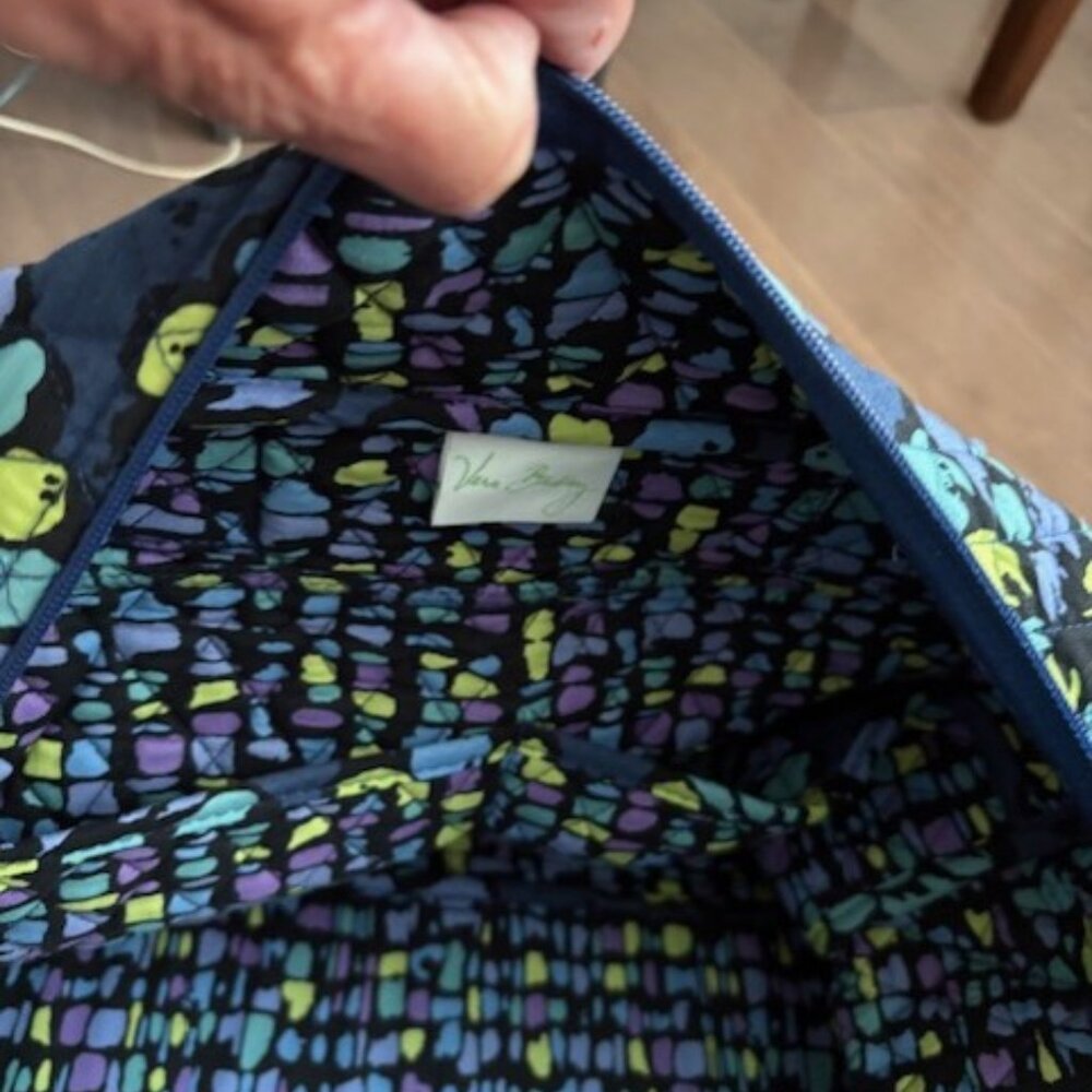 NWOT Vera Bradley Weekender Travel Bag Shoulder Strap Retired Indigo Pop - Picture 5 of 12